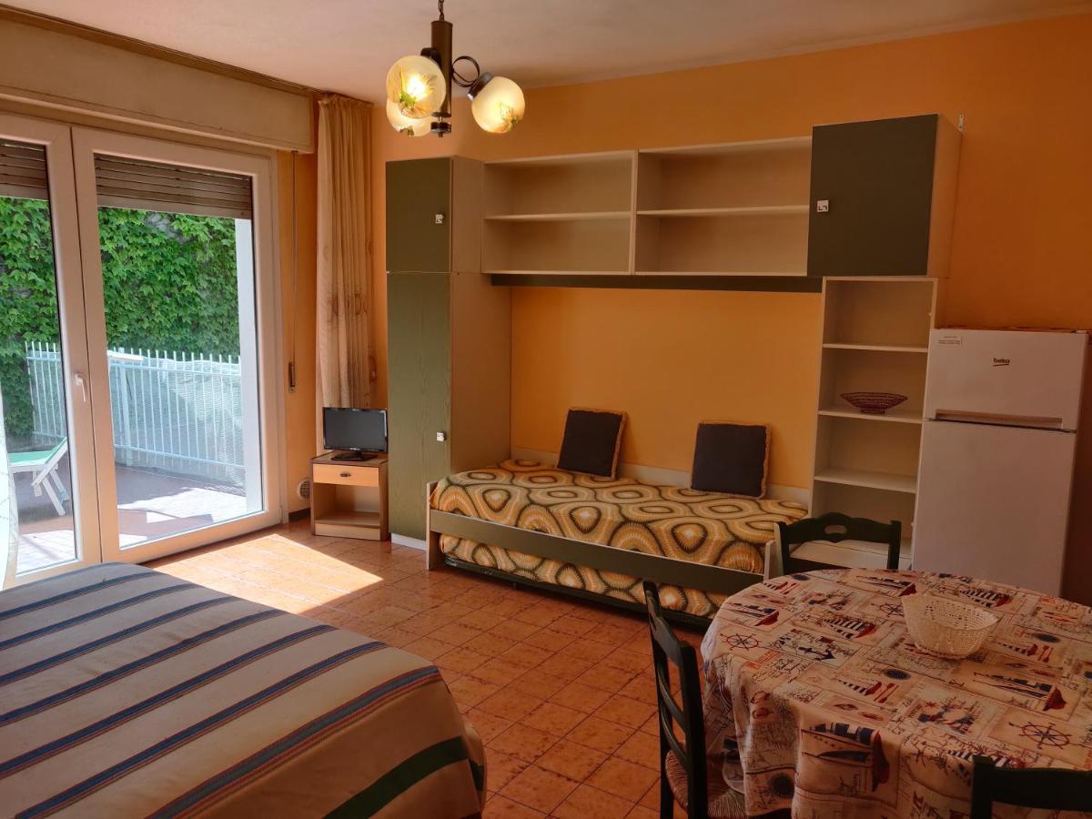 Residenza Il Poggio Apartment San Bartolomeo Al Mare Exterior photo